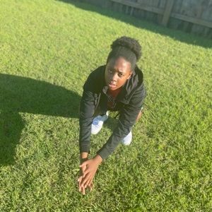 Meet your Posher, Jayuna